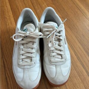 Puma Easy Rider Sneakers with Gum Sole